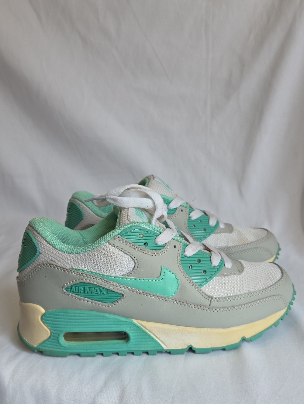 Nike Air Max 90 "Neutral Grey Cool Mint" sneakers
